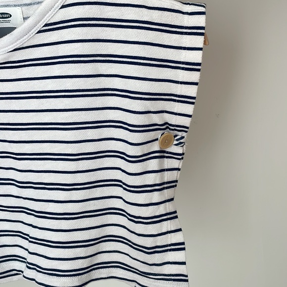 Old Navy poncho / swim cover up - Picture 3 of 6